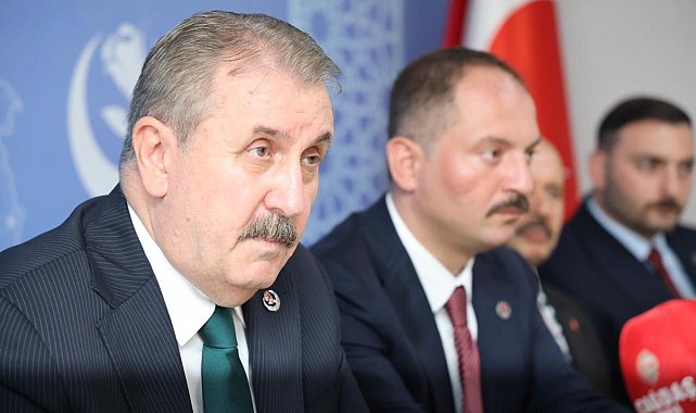 BBP Genel Başkanı Destici: "Dışarıdan içeriden bizim kardeşliğimizi de birliğimizi de bozamayacaklar"
