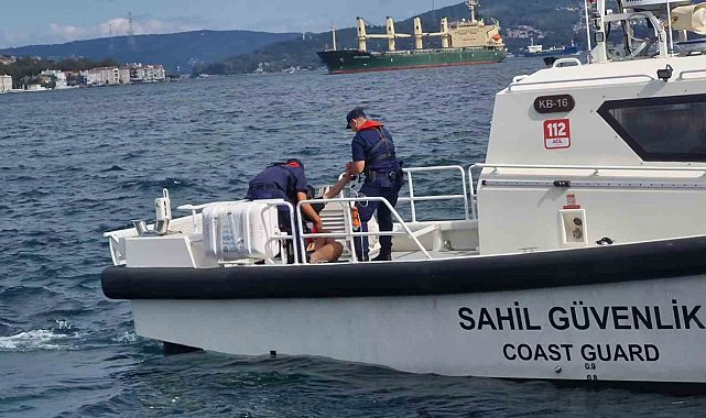 Beykoz'da korkutan anlar: 2 kişi sörf tahtasından denize düşüp sürüklendi