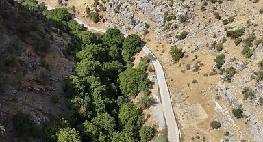 Beytüşşebap'ta 5 kilometrelik beton yolun 1 kilometresi tamamlandı