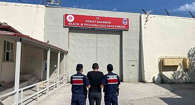 Bilecik'te 'Dolandırıcılık' suçundan 3 yıl 9 ay hapis cezası olan şahıs yakalandı