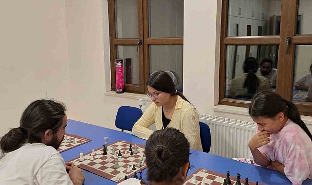 Bilecik'te çocukların yeni hamlesi satranç oldu