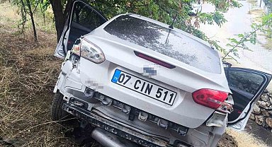 Bilecik'te otomobil şarampole uçtu: 4 kişi yaralandı