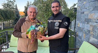 Binali Yıldırım'a Erzincan'daki tarımsal Ar-Ge çalışmaları anlatıldı