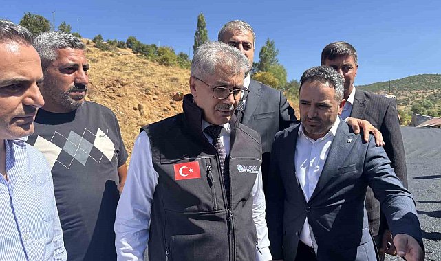 Bingöl'de köy yolları sıcak asfaltla yenileniyor: Hedef bu yıl 100 kilometre