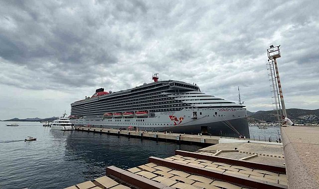 Bodrum'a 2 bin 560 yolcuyla geldi