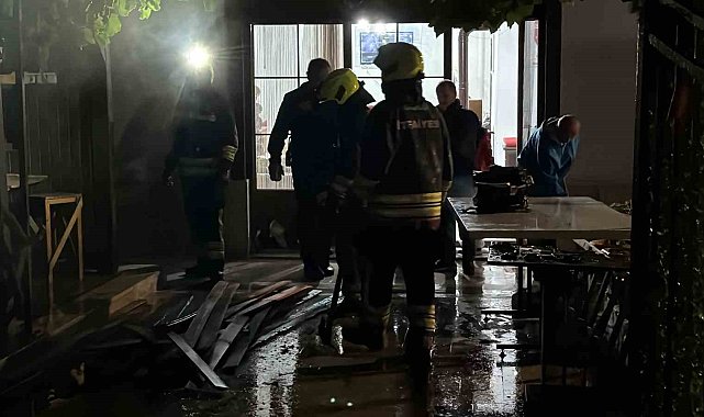 Bolu'da ikiz villanın bahçesinde çıkan yangın korkuttu