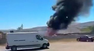 Boş tankeri alevler sardı, dumanı gökyüzünü kapladı