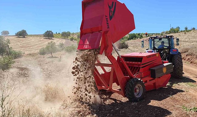 Bozkır'da taşsız topraklar için makineler hizmette