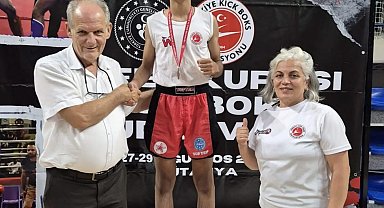 Burdurlu kick boksçulardan, Zafer Kupası'nda 10 madalya