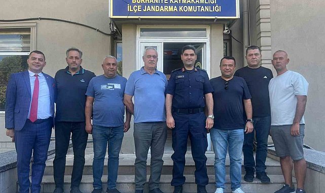 Burhaniye de Esnaf ve Sanatkarlar Odası yönetimi Jandarma komutanını ziyaret etti