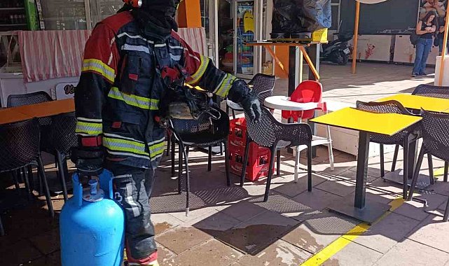 Burhaniye'de işyeri yangını paniğe neden oldu