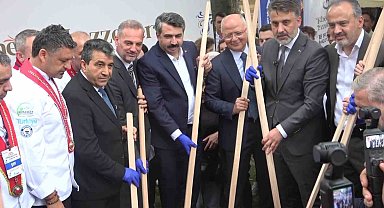 Bursa Gastronomi Festivali 'Fetheden Lezzetler' temasıyla başladı