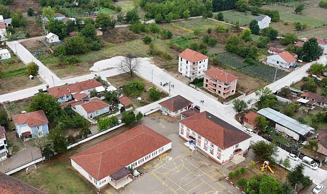 Bursa İnegöl'ün Kurşunlu Mahallesi'nde 8 sokakta sathi kaplama