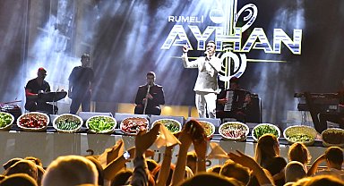Bursa Yenişehir'de Balkan Ezgileri yankılandı