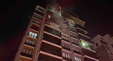 Bursa'da bina yangını: Mahsur kalan 19 kişi kurtarıldı