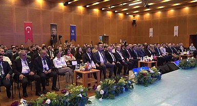 Bursa'da enerji verimliliği ve sıfır atık vurgusu: "Enerjimizi doğru yönetirsek ekonomimize katkı sağlarız"