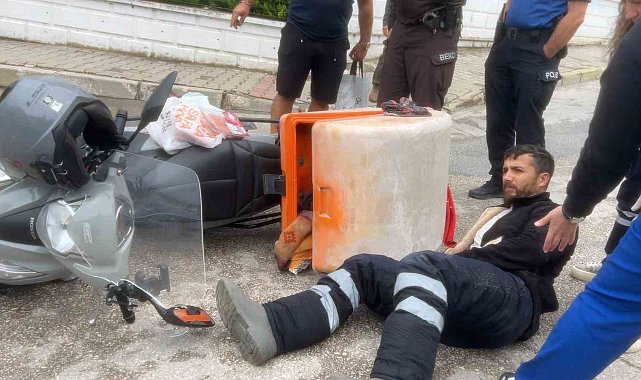 Bursa'da kuryenin önüne aniden çıkan araç kazaya neden oldu