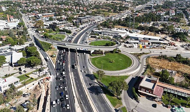 Bursa'da Mudanya Yolu'ndaki yeni köprü trafiğe açıldı: Trafik akışı yeniden düzenlendi
