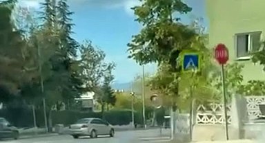 Bursa'da otomobille drift yapan sürücü kameraya yansıdı