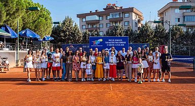 Bursa'da raketler Prof. Dr. Ayhan Kızıl anısına sallandı