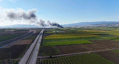 Bursa'da siyah incirlerin saklandığı soğuk hava deposunda yangın