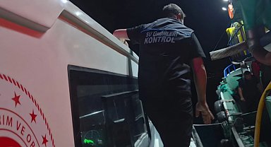 Bursa'da su ürünleri denetimi... 8 ton kaçak midyeye el konuldu