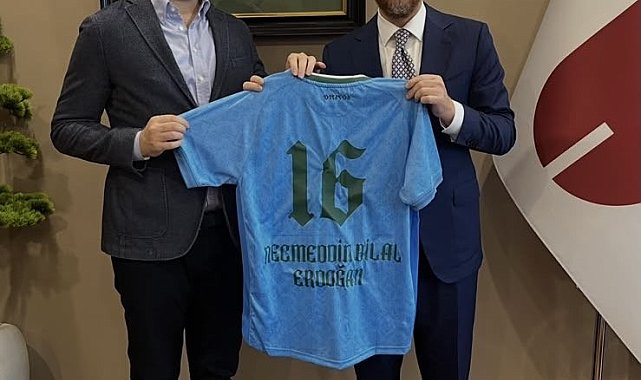 Bursaspor Başkanı Çelik'ten Bilal Erdoğan'a özel forma