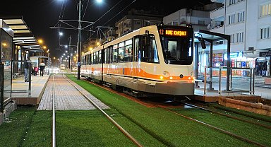 Büyükşehir'den eğitimin ilk gününde ücretsiz ulaşım