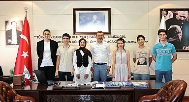 Büyükşehir'den YKS'de dereceye giren öğrencilere ödül