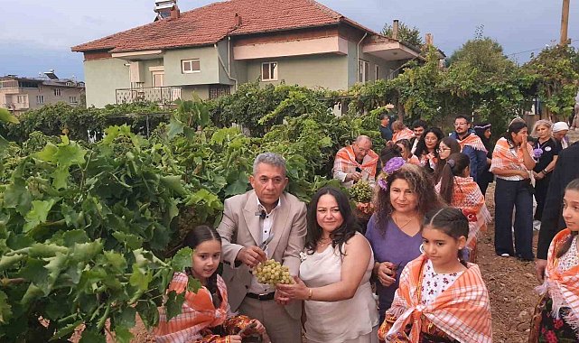 Çal'da yağmur da coşku da dinmedi