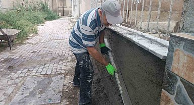 Cami imamından alkışlanacak davranış