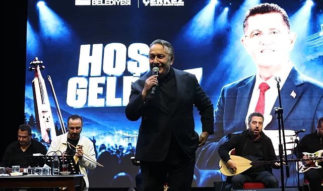 Çekmeköy'de horonlu gece... İsmail Türüt sahne aldı