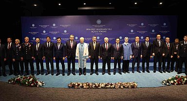 Cevdet Yılmaz: "Sosyal medya aslında asosyal medya"