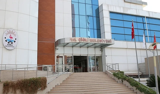 Çiğli'de belediyeden sonra Akvaryum Kafe'ye silahlı saldırı!