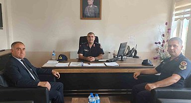 Çivril'de jandarma öğrenci güvenliği için sahada