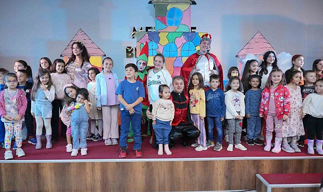 Çocuklar şenlikte sanatla ve eğlenceyle buluştu