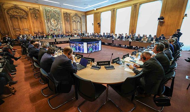 COP31 Başkanı Kurum'dan Paris'te iklim finansmanı için "stratejik güvenlik" uyarısı