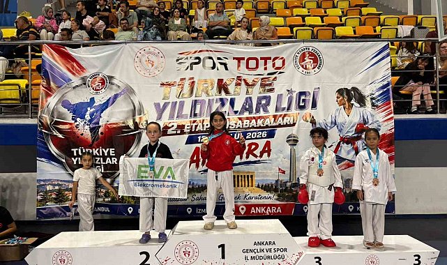 Çorum Belediyesi sporcuları karatede zirveyi bırakmıyor