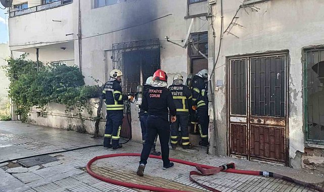 Çorum'da apartman dairesinde çıkan yangın korkuttu