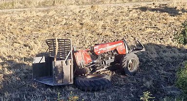 Çorum'da minibüsün çarptığı traktör şarampole yuvarlandı: 1 ölü, 1 yaralı