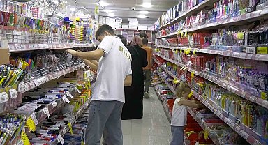 Çorum'da tatilin son gününde okul alışverişi yoğunluğu