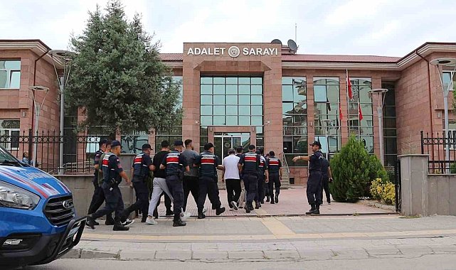 Çorum'da yasa dışı bahis ve kumar operasyonu: 8 tutuklama
