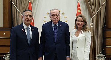 Cumhurbaşkanı Erdoğan, ABD Temsilciler Meclisi Üyesi Issa'yı kabul etti