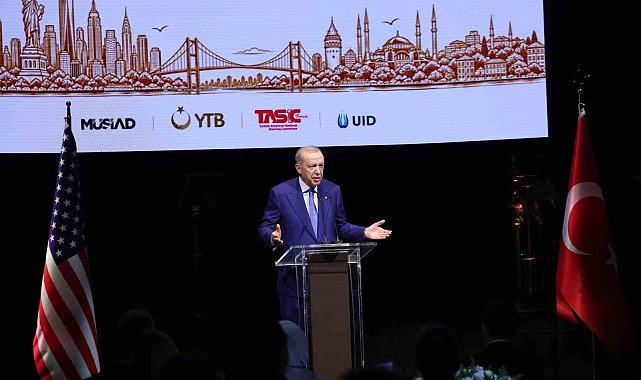 Cumhurbaşkanı Erdoğan: "Müslümanlardan entegre olmaları değil, asimile olmaları bekleniyor"