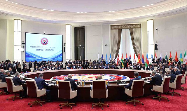 Cumhurbaşkanı Erdoğan'ın katılımıyla ŞİÖ Zirvesi genişletilmiş oturumu başladı