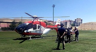 Darende'de kalp krizi geçiren hasta hava ambulansıyla sevk edildi
