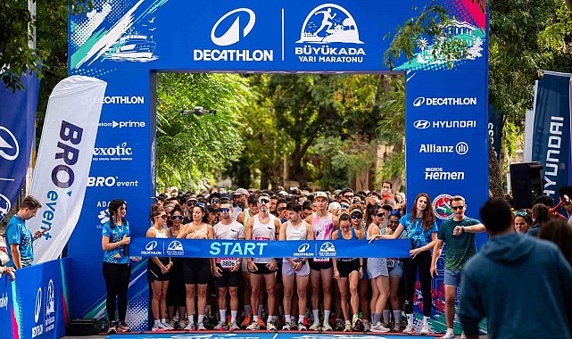 Decathlon Büyükada Yarı Maratonu, 4 bin 500'ü aşkın katılımcıyla rekor kırdı