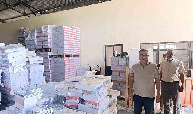 Ders kitaplarının eksiksiz ve düzenli dağıtımı için çalışmalar sürüyor