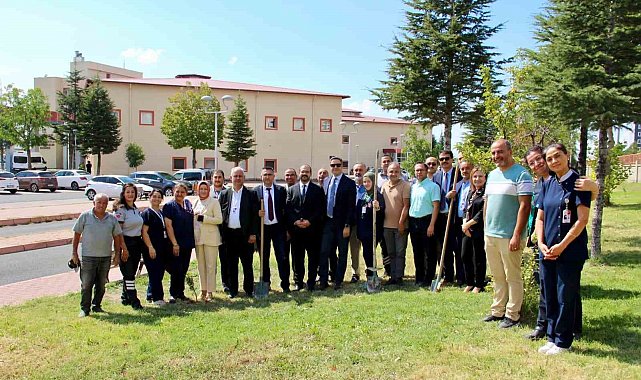 Devlet Hastanesi'nde ağaçlandırma seferberliği