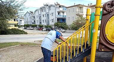 Didim Belediyesi'nden parklarda genel bakım çalışması